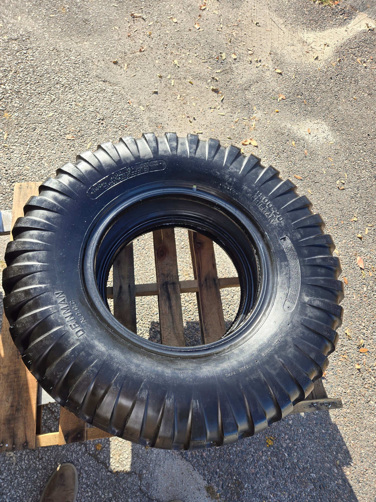 NEW MILITARY M35A2 2.5 TON TRUCK TIRE DEUCE & HALF TIRE 373 9.00-20 100%+