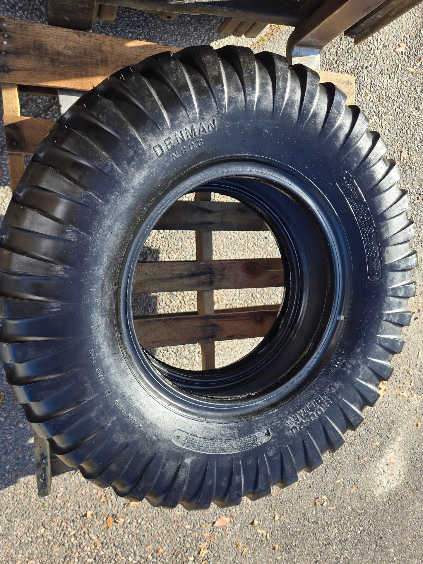 NEW MILITARY M35A2 2.5 TON TRUCK TIRE DEUCE & HALF TIRE 373 9.00-20 100%+