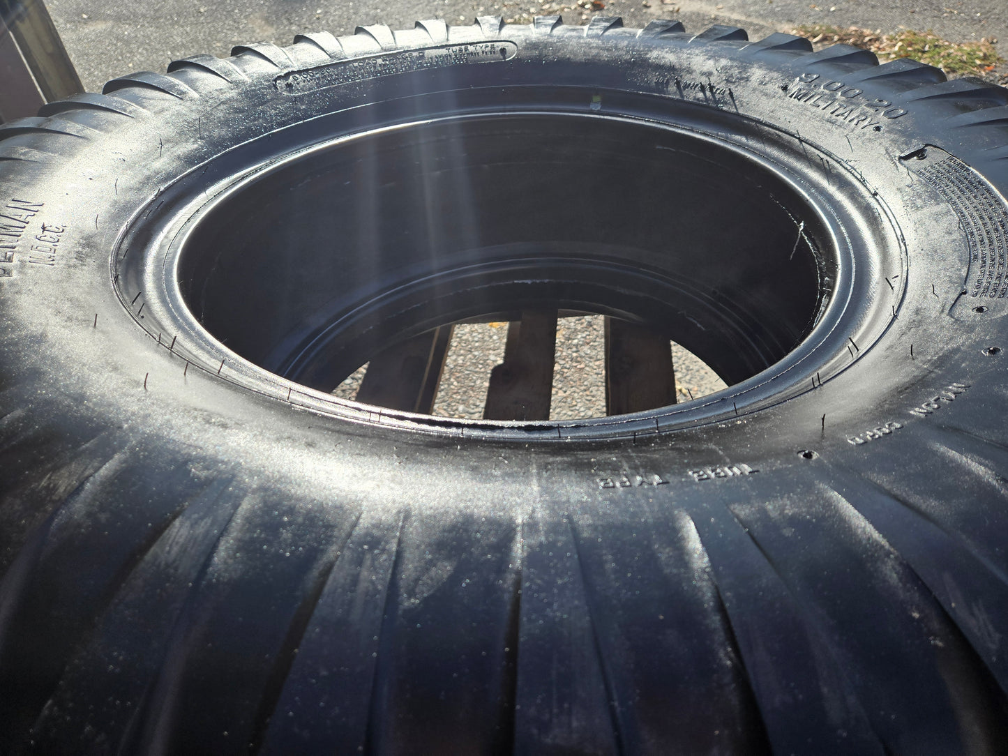 NEW MILITARY M35A2 2.5 TON TRUCK TIRE DEUCE & HALF TIRE 373 9.00-20 100%+