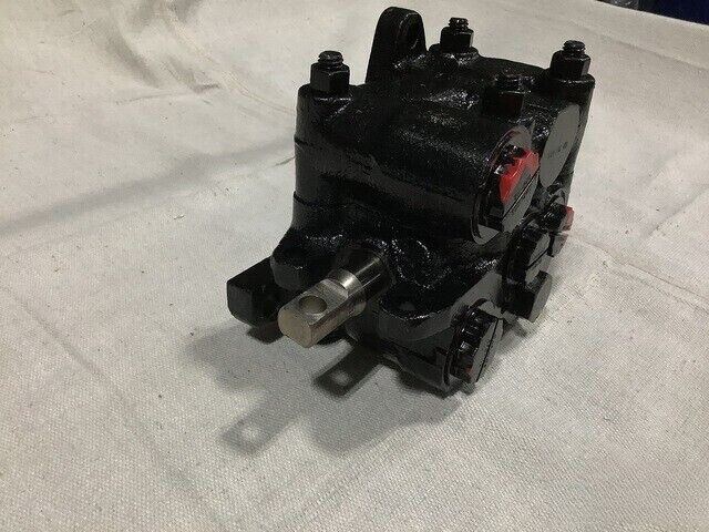 M939 EATON CM11-N02-R17-BL5-21 DIRECTIONAL CONTROL LINEAR VALVE 4820-01-104-9159