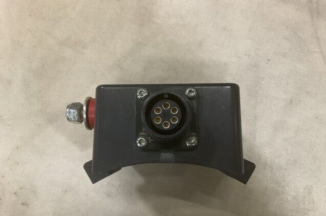 MILITARY FMTV N3207 12422863 AC DUAL VOLTAGE REGULATOR 6110-01-506-8086