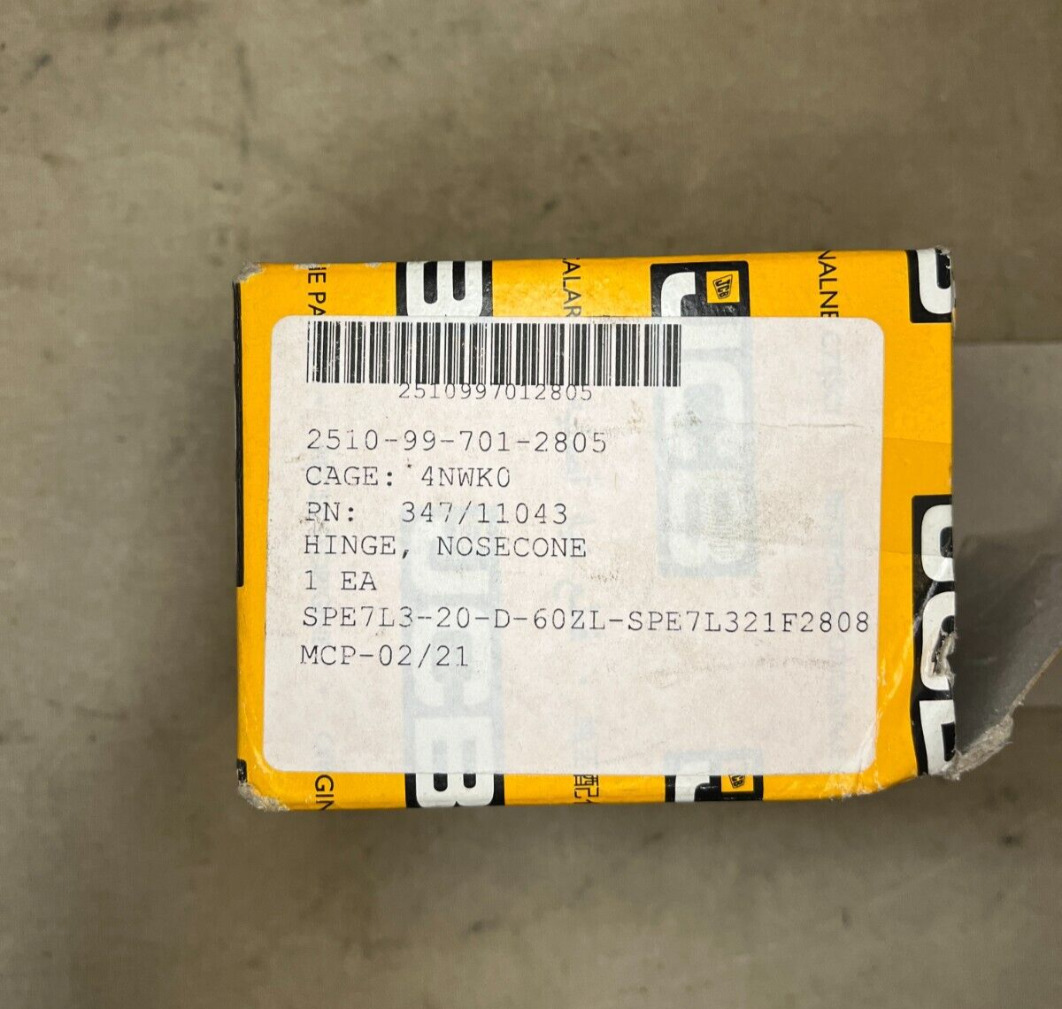 GENUINE JCB 347/11043 HINGE NOSECONE FIXED 2510997012805 2510-99-701-2805