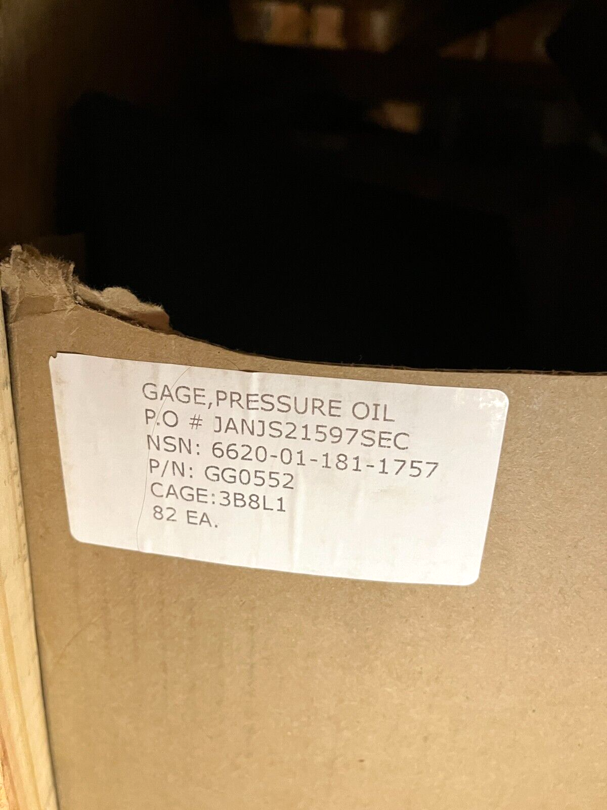 M998 HMMWV FARIA GG0552 24V DIAL INDICATING OIL PRESSURE GAGE 6620-01-181-1757
