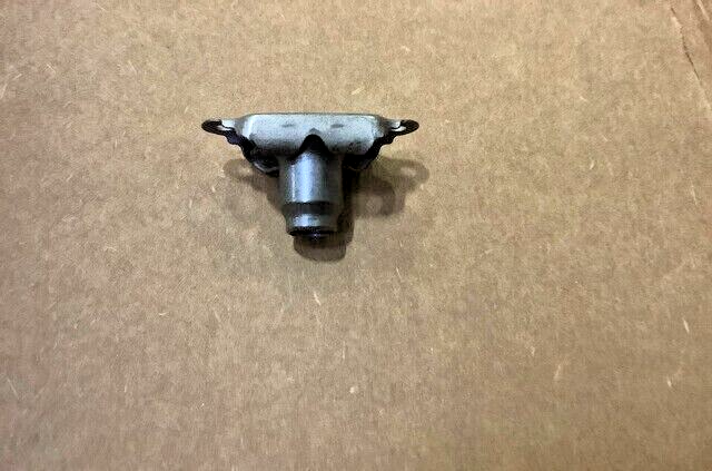 AIRCRAFT, B-1B F11414-6-4 NUT SELF LOCKING PLATE F49831-4-6 5310-01-173-1102 USA