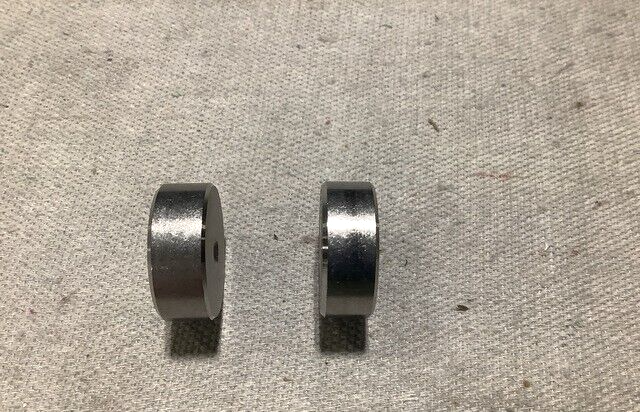 (1EA) C CROUTHAMEL 051B-4001 PLAIN SOLID DISK 02615 5340-01-302-9542 USA