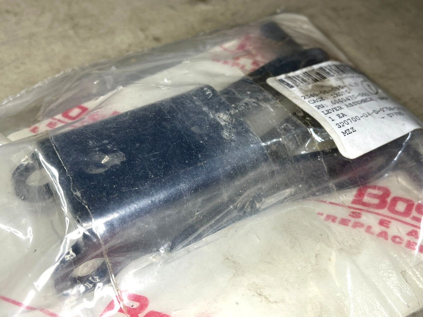 M-915 TRUCK BOSTROM 6060470-001 SHOCK ABSORBER LEVER ASSEMBLY 2540-01-085-6617