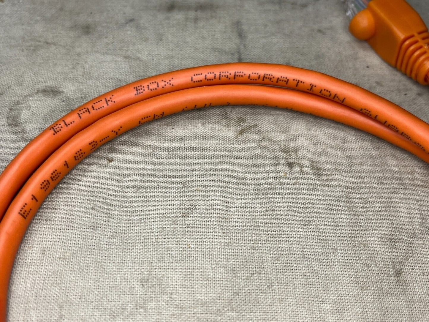 BLACK BOX CORPORATION E196163-Y RADIO FREQ. COIL PATCH CABLE 5950-01-223-1583