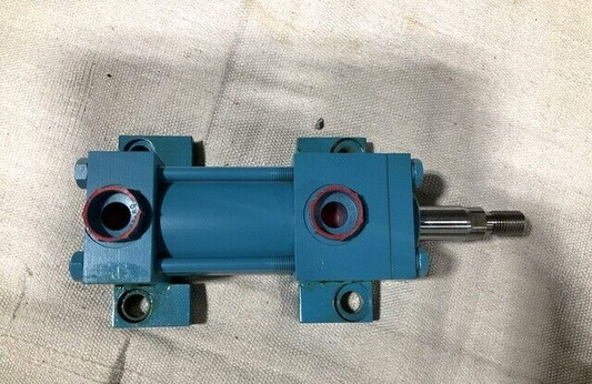 WASP CLASS LHD TE01CACD3AA01000 LINE ACTUATING CYLINDER ASSY 3040-01-301-3024