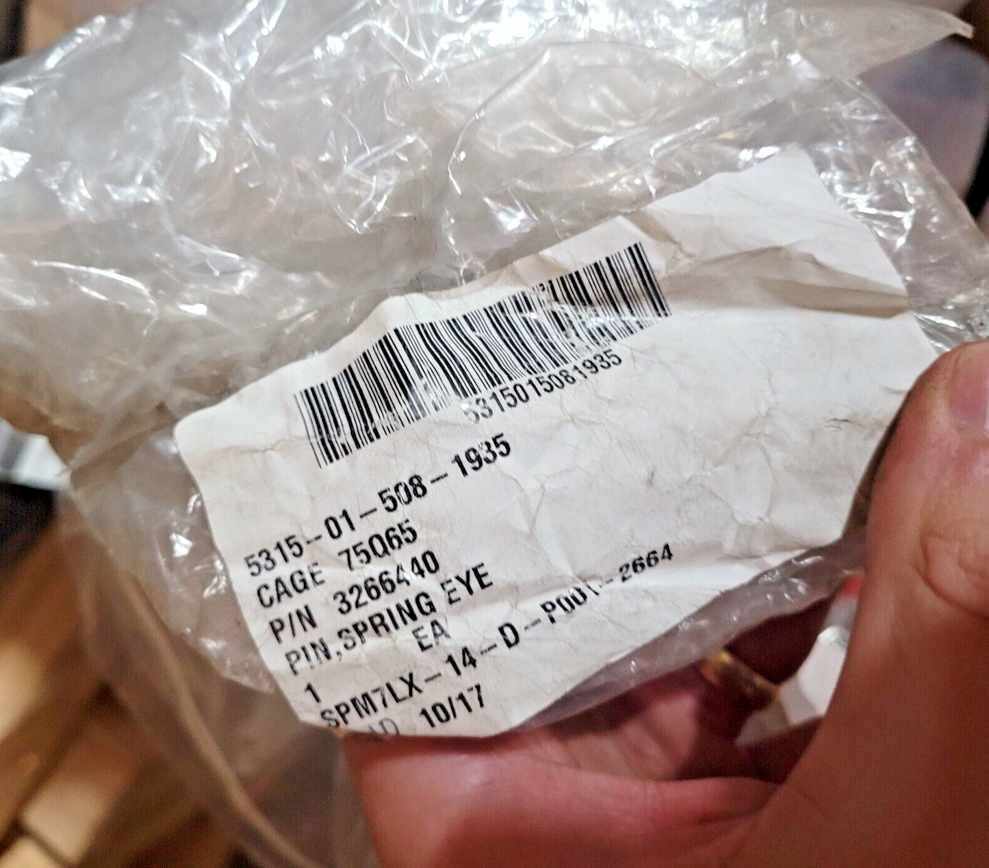 OSHKOSH 3266440 PIN SPRING EYE 6" FITS HET 1070F HEAVY EQUIPMENT TRANSPORTER