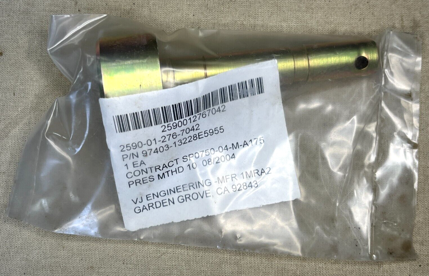 CECOM M1A1 TANK CLEVIS WEDGE AND PIN ASSEMBLY 97403-13228E5955 2590-01-276-7042