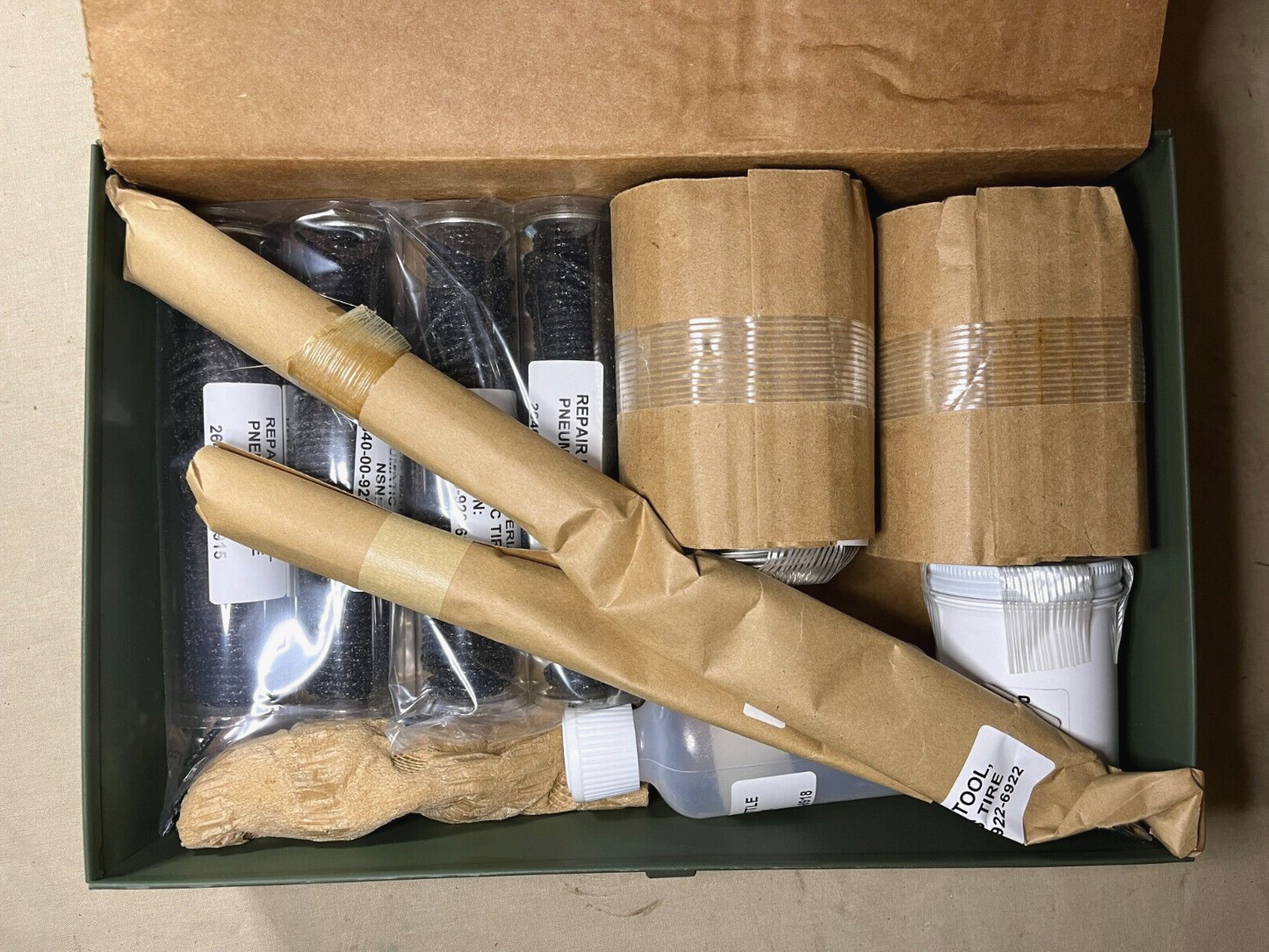 TUBELESS PNEUMATIC T1 TIRE PUNCTURE REPAIR KIT M100 3R7644 2640-00-922-6921