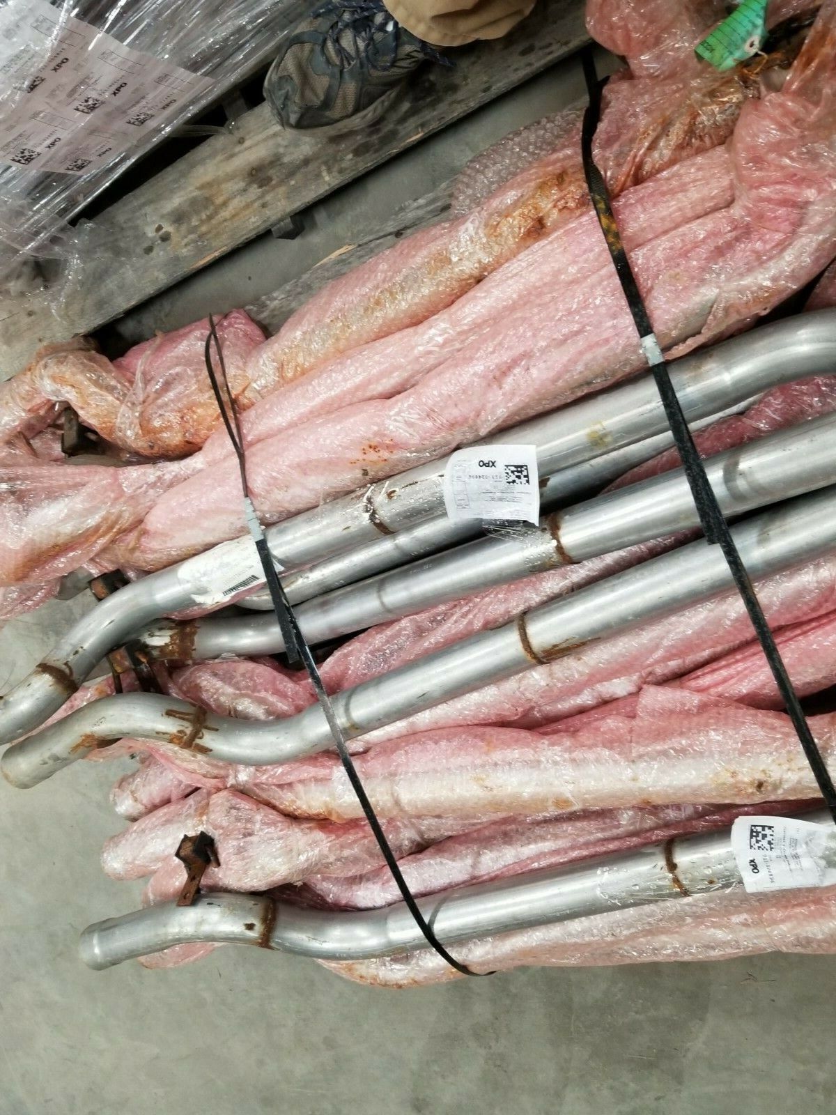 2990-01-604-6207	 Exhaust Pipe  M1161, M1163 Growler ITV-LSV . 43017903