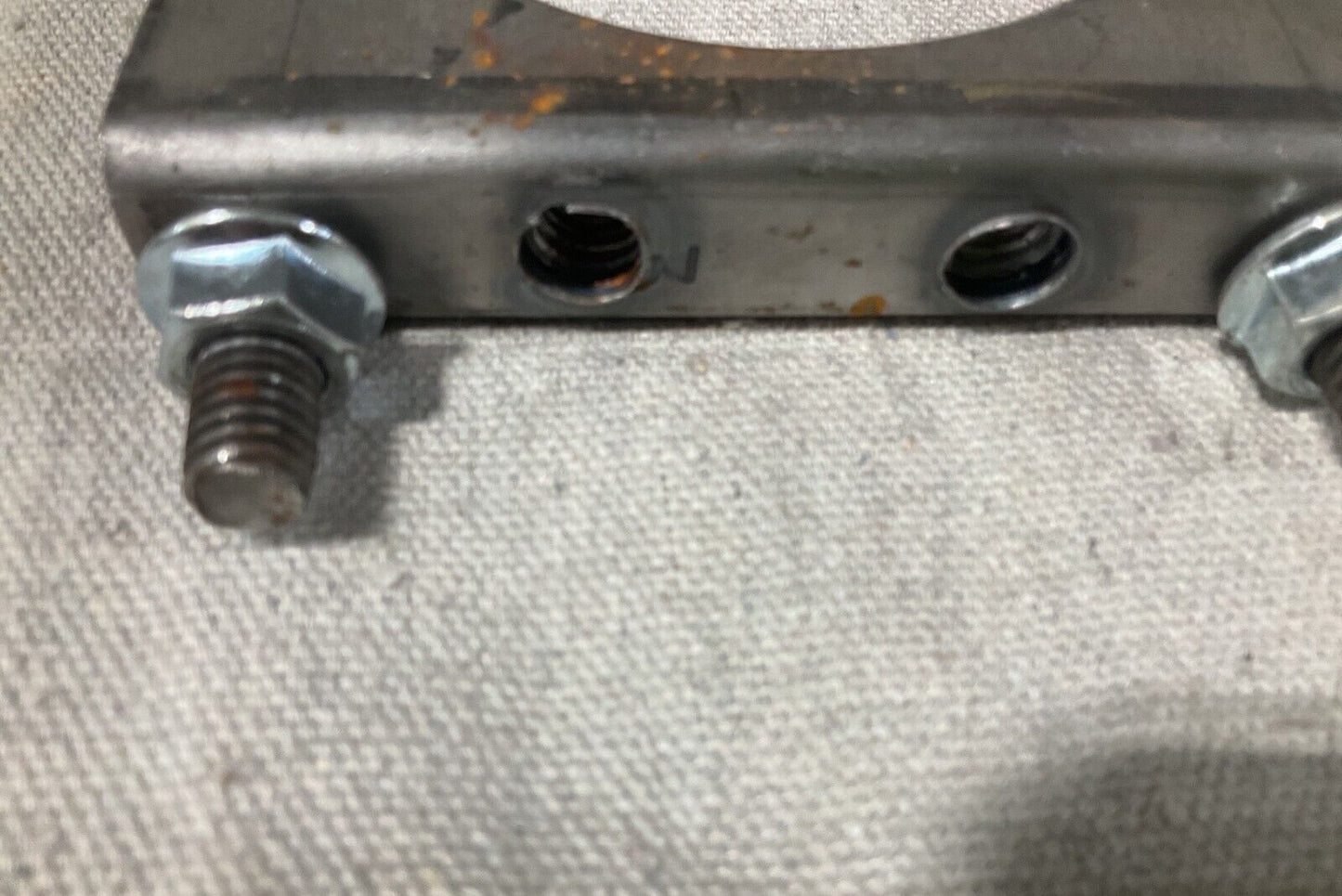 HMMWV M998 2 PLAIN U BOLT CLAMP, LOOP 12338343-1 5584414 5340-01-212-3553