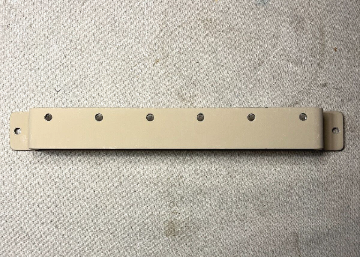 MRAP RG-31, MMPV VEHICLE R0076315-0102 MOUNTING PLATE R0076315 5340-01-574-6902