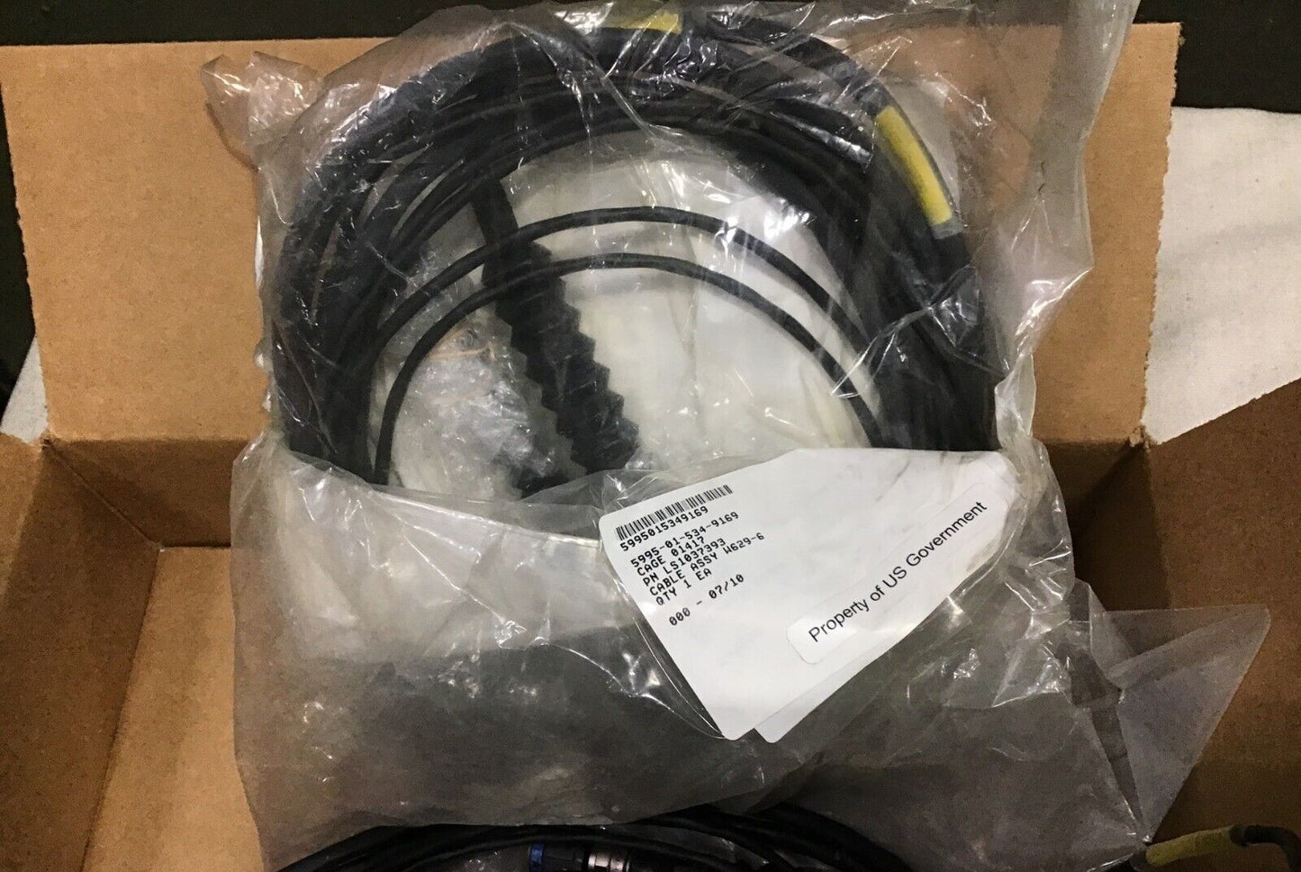 MILITARY STRYKER,FOV LS1037393 SPECIAL CABLE ASSEMBLY W130-6 5995-01-534-9169