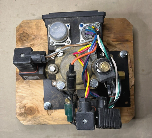 HEMTT M1070, M1075 CM AUTOMOTIVE AIR LINE MANIFOLD 10217023 4730-01-359-9679 NOS