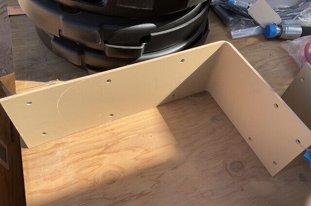 MRAP - COUGAR ISS 1.0, 1.5 3845283 OSHKOSH VEHICULAR BRACKET AFTERCOOLER, LOWER