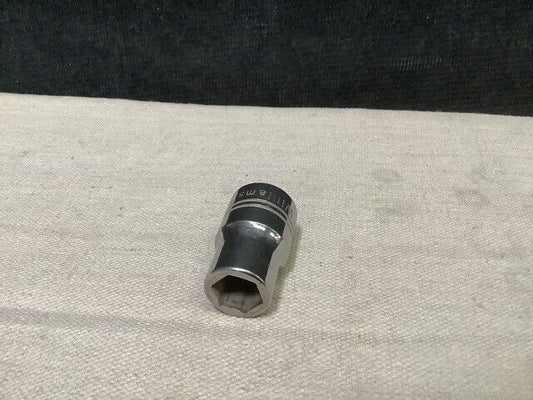 1/2 INCH TYPE 1 6 POINT SOCKET WRENCH SOCKET NSN 5120-01-398-7937