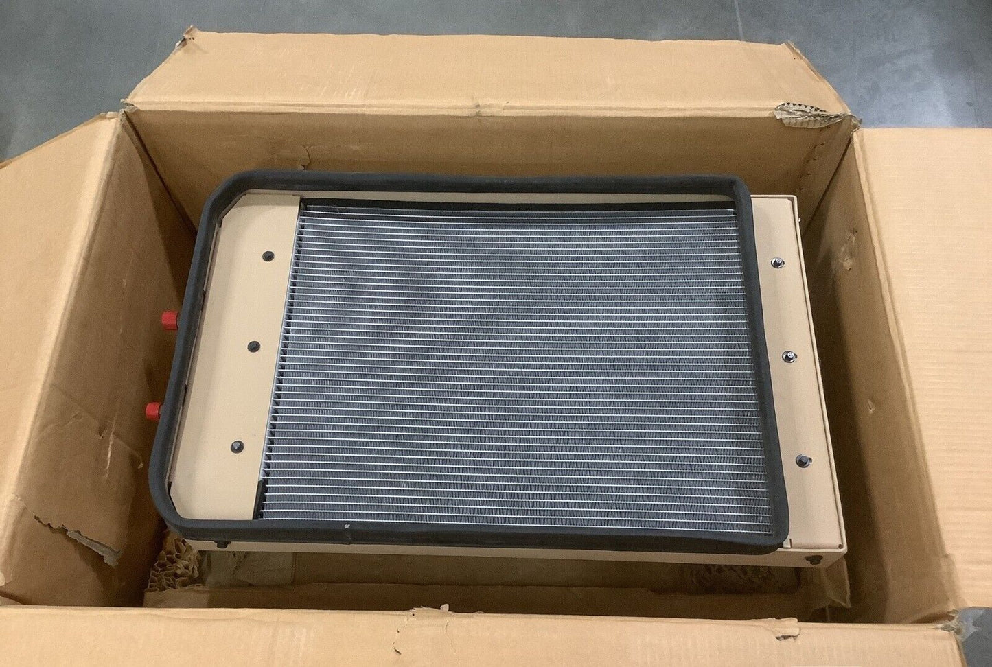 MRAP ISS DASH 171375200C REFRIGERATION CONDENSER 3708170C91 4130-01-588-1906