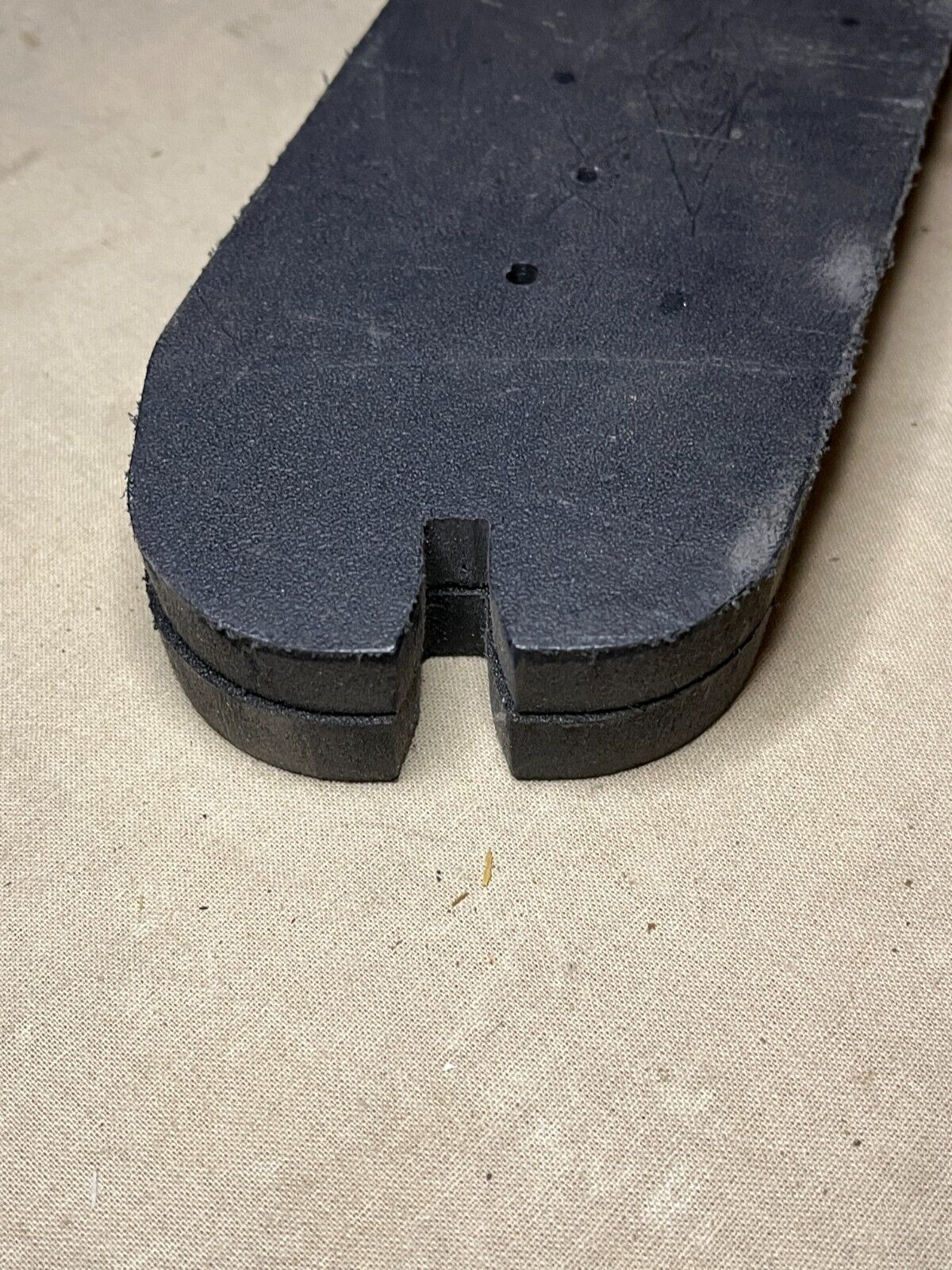 HOOK STORAGE FORWARD 50000007 FITS FOR 26 FT TANB, SICR 1612 2040-01-564-1269