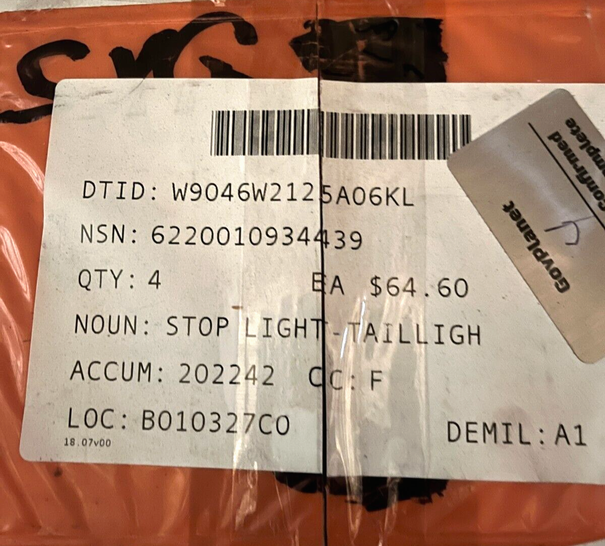 M998 HMMWV (HUMVEE) MS52125-2 LED TAIL LIGHT TAN 11614157 6220-01-093-4439 NOS