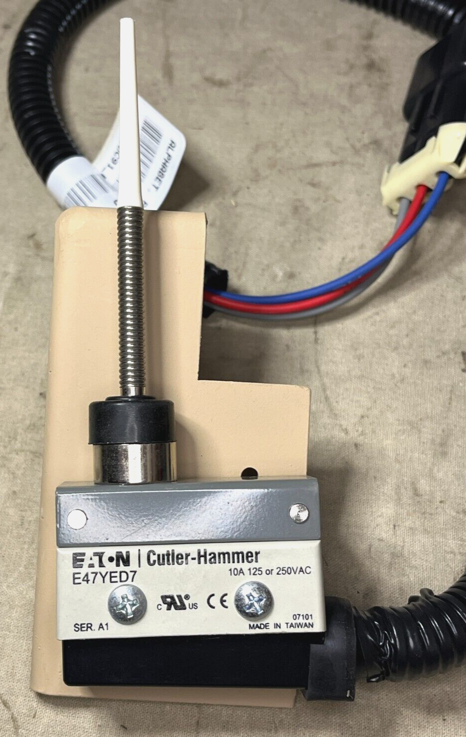 MILITARY MRAP 3680150C91 RAMP DOOR SWITCH, WIRING HARNESS 10A 6150-01-567-0315