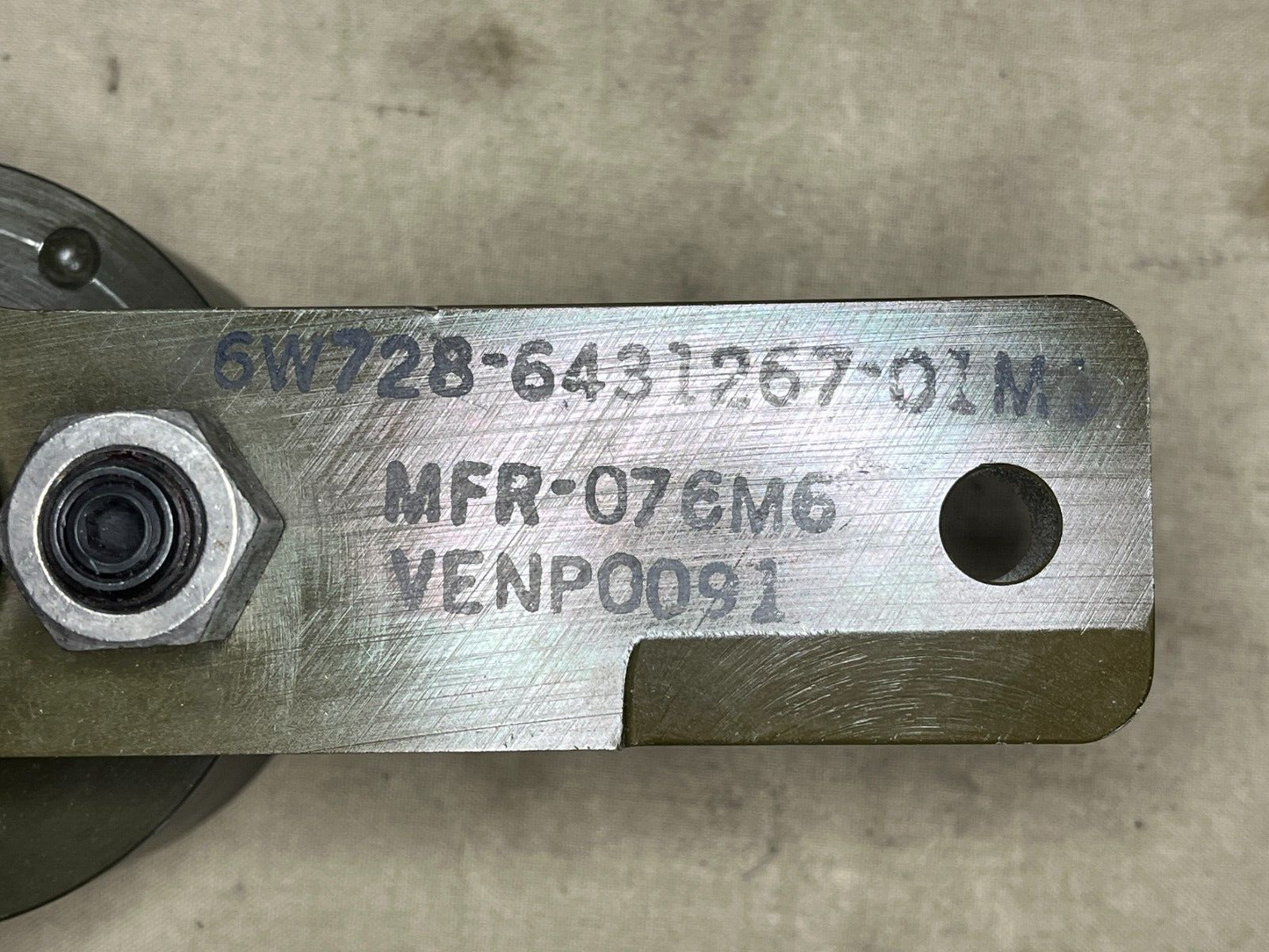 MILITARY HMMWV HANDLE DOOR RH FRT/REAR COMBAT 6431267-01M1 2540-01-525-3630