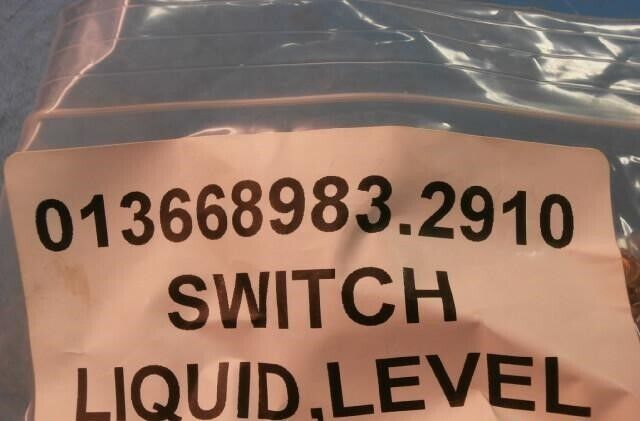 MHE 3ID MEP-005A GENERATOR 30 KW LIQUID LEVEL SWITCH 88-21162 2910-01-366-8983