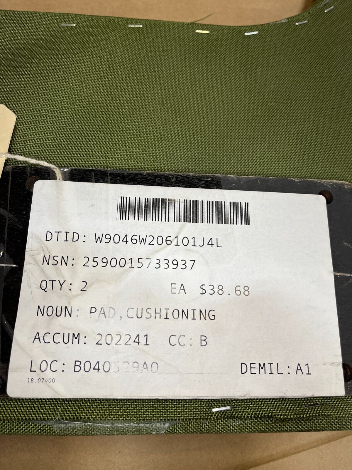 MILITARY FMTV 12505988-001 HEAD PAD COMMUNICATION STORAGE RACK 2590-01-573-3937
