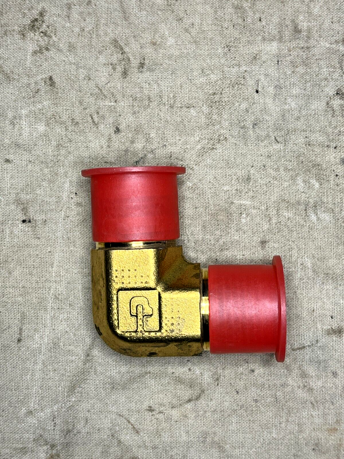 MRAP - COUGAR 3063935 PIPE TO TUBE ELBOW, FTG 90 NPT 1/2 CR-B 4730-01-580-1151
