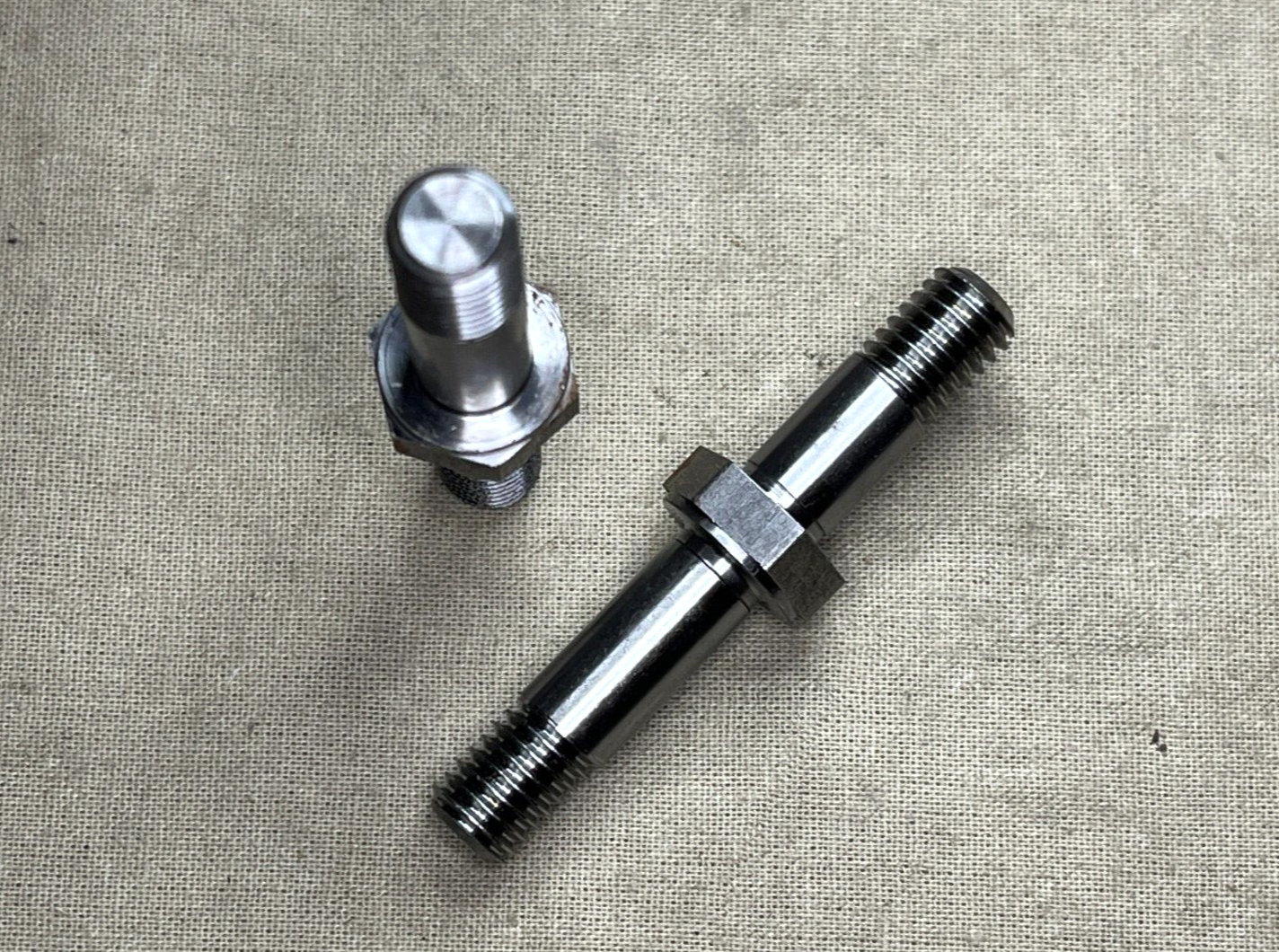 (2EA) STUD PLAIN HEAVY DUTY 4151534 5307123407319 5307-12-340-7319