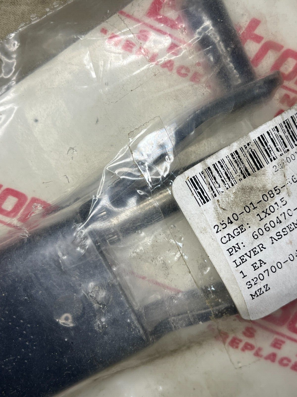 M-915 TRUCK BOSTROM 6060470-001 SHOCK ABSORBER LEVER ASSEMBLY 2540-01-085-6617