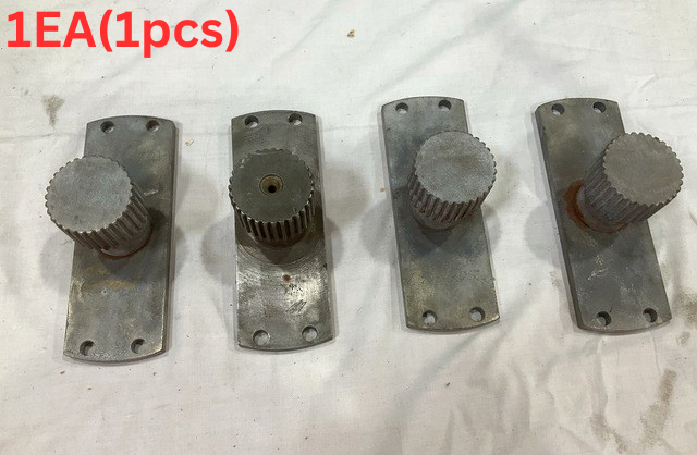 (1EA) T56 TURBOPROP ENGINE ALLISON 3755 HOLDER ASSEMBLY 5120-00-032-9613 NOS