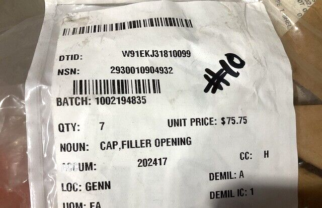 M992 FAASV, M109 HOWITZER 10882098 FILLER OPENING CAP 2930-01-090-4932 USA