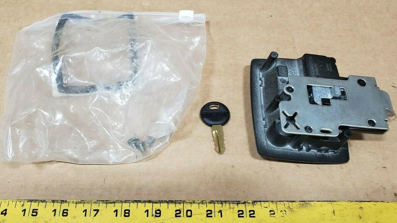 TriMark 060-0251 BLACK RV Trailer Entry Door Latch Deadbolt Handle Lock Keys Kit