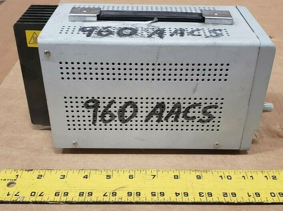 GW Instek GPS-3030DD DC POWER SUPPLY OUT: 0-30V 0-3A