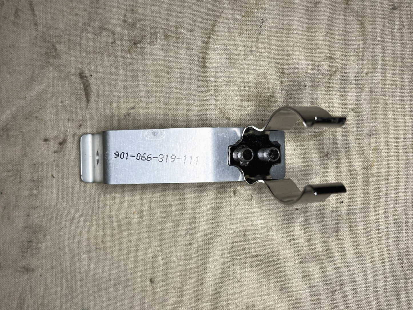 NEW AIRCRAFT OSPREY V-22A 901-066-319-111 CLIP ASSEMBLY 5340-01-454-9001 USA