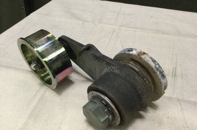 MRAP TENSIONER PULLEY ASSEMBLY R0079172 R00791720103 3950-01-557-6174
