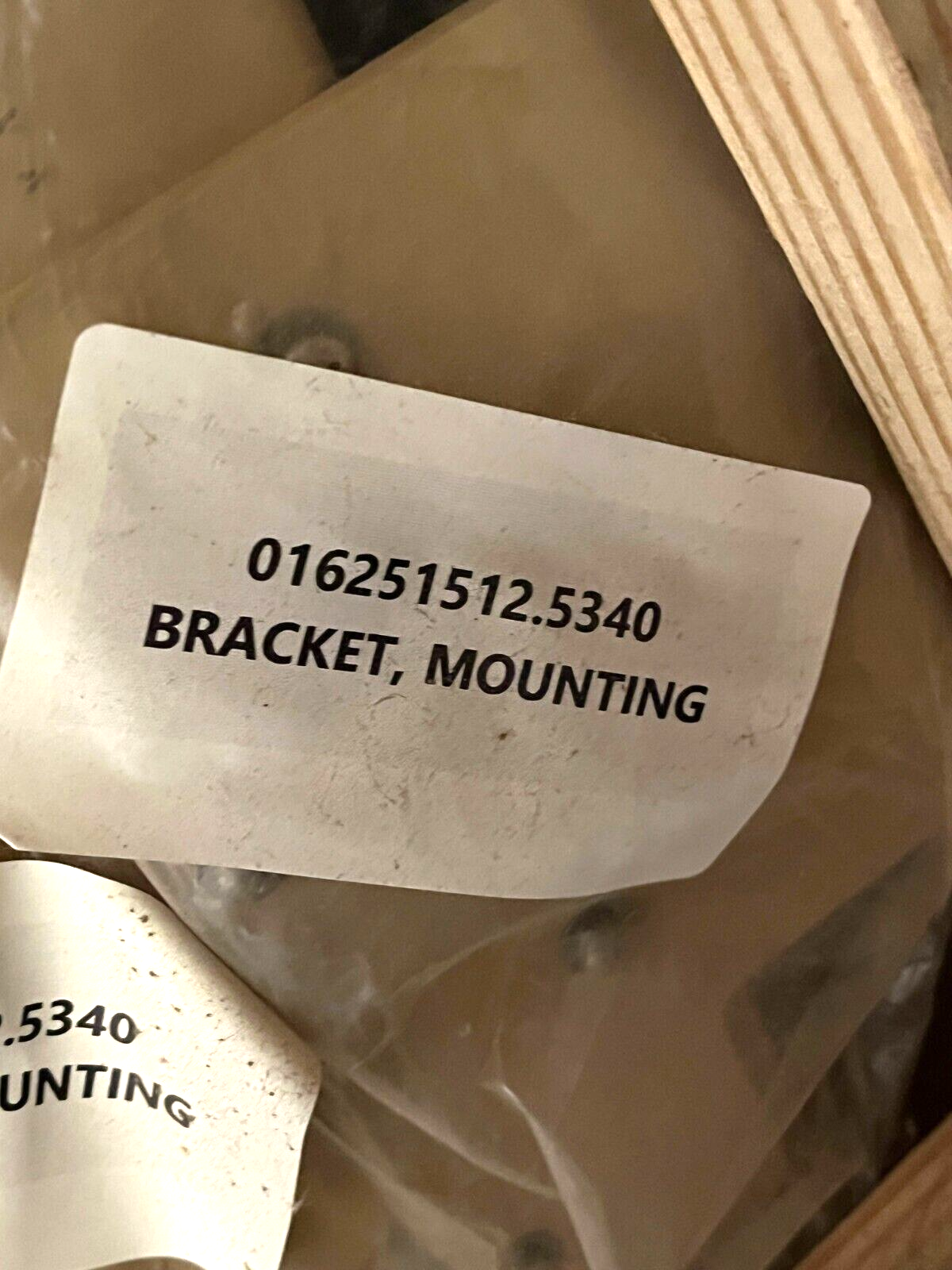 MILITARY MRAP-COUGAR CAT1 A1 MOUNTING BRACKET ASSY 11018G0307 5340-01-625-1512