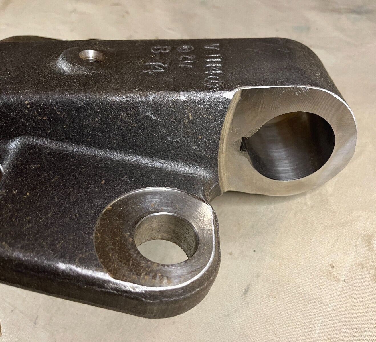 M-915 SERIES, M-916A1 (LET) TRUCK 3280E4841 HDT VEHICLE BRACKET 5342-01-194-0392