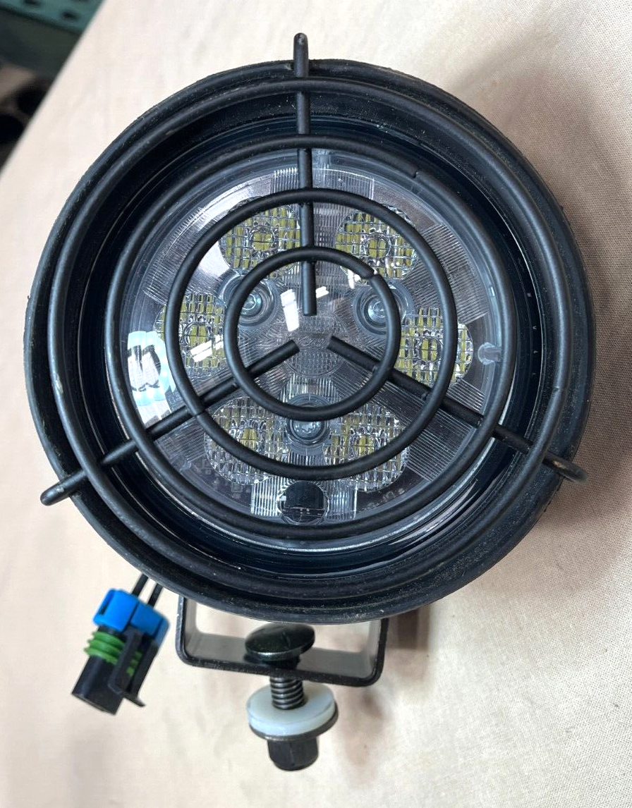 USA 3855653 JW SPEAKER MILITARY HMMWV BACKUP LIGHT FOR HUMMER H1 1403072 12-24V