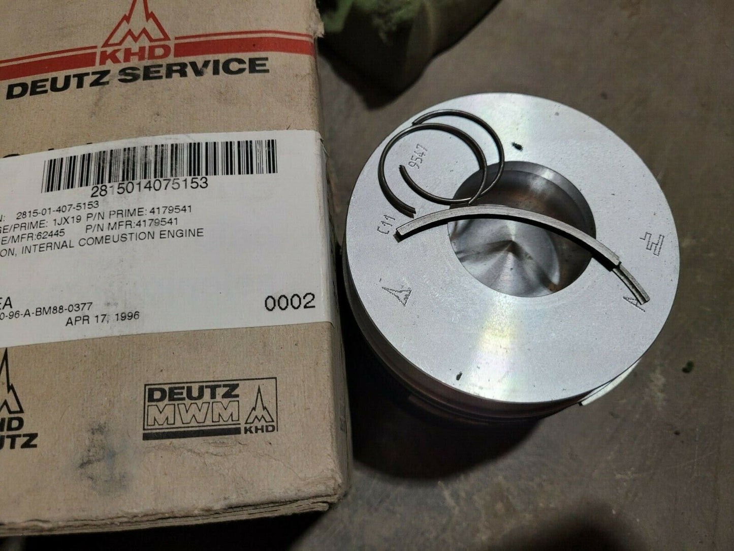 DEUTZ 4178304 Piston KIT(OEM)