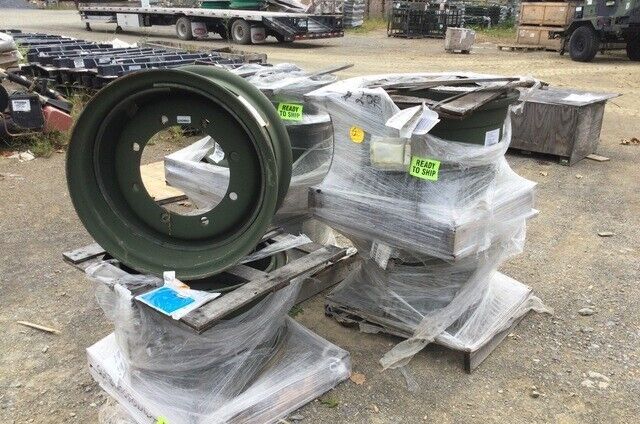 BADGER TRUCK 6600013BTC PNEUMATIC TIRE WHEEL 04278706 6600013 2530-01-289-4290