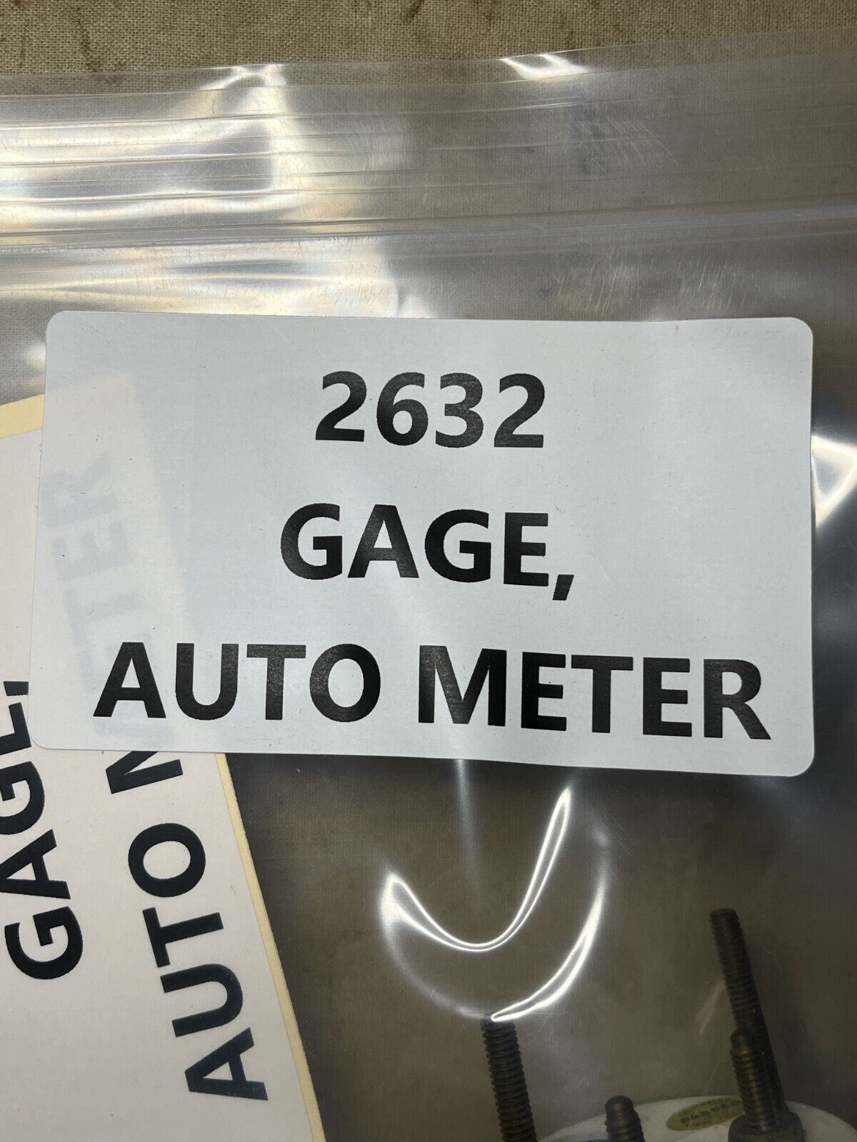GAGE AUTO METER 2632 CALIBRATED Z-SERIES ANALOG CLOCK 5/2000 2 1/16" NOS