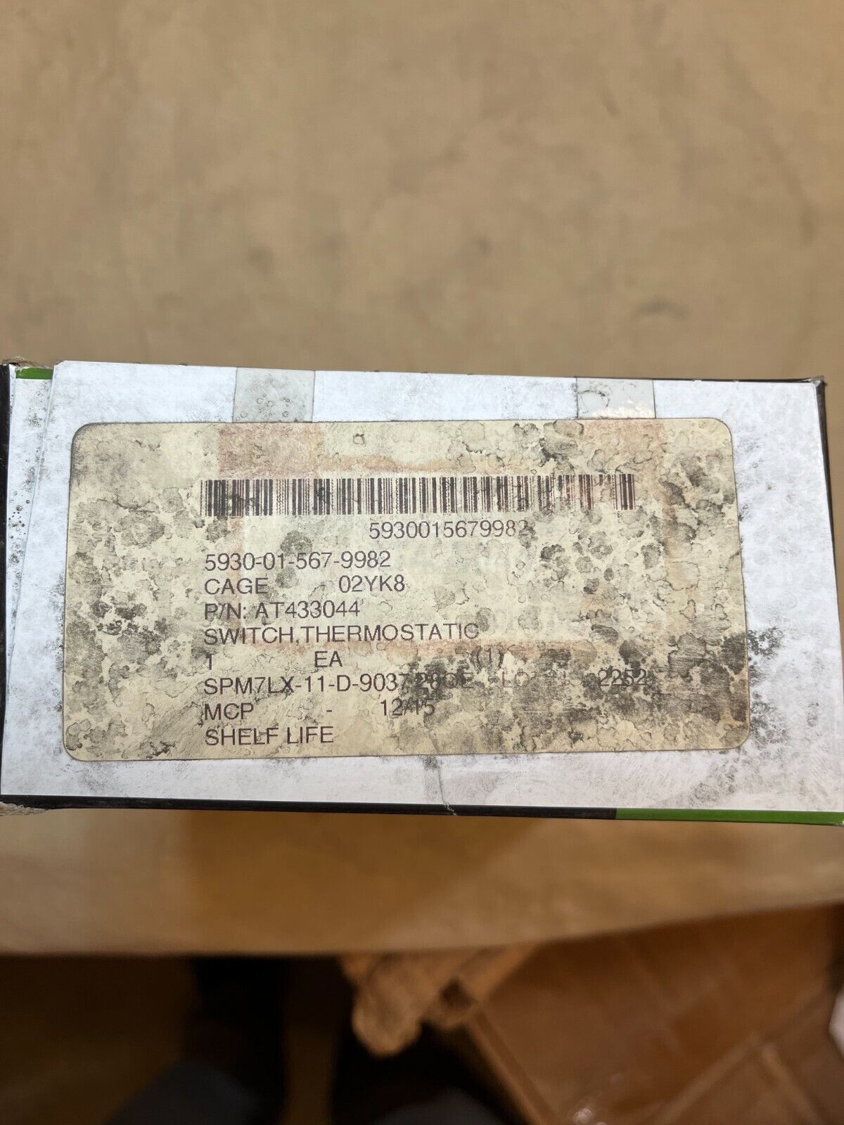 JOHN DEERE 624KR WHEEL LOADER AT433044 THERMOSTATIC SWITCH 5930-01-567-9982 USA