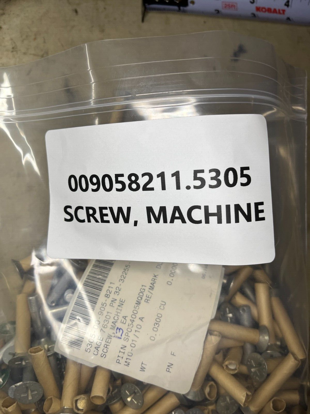 NEW AIRCRAFT PHANTOM F-4 BOEING 32-32255-11 MACHINE SCREW 5305-00-905-8211 USA