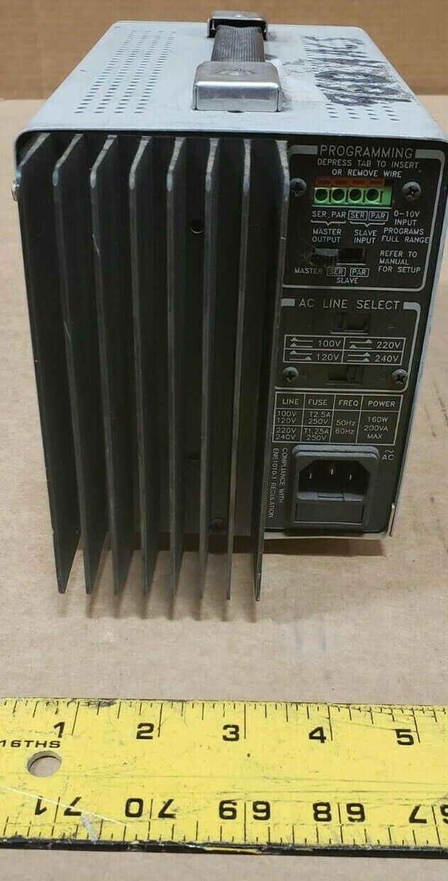 GW Instek GPS-3030DD DC POWER SUPPLY OUT: 0-30V 0-3A