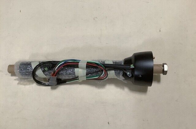 OSHKOSH 3233514 FC32006 SHAFT STEERING COLUMN HOUSING 2530-01-479-1382