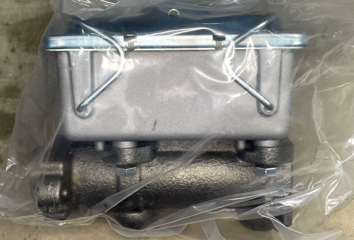 HMMWV M998 BRAKE BOOSTER CYLINDER ASSEMBLY KIT WITH HARDWARE 2530-01-568-8843