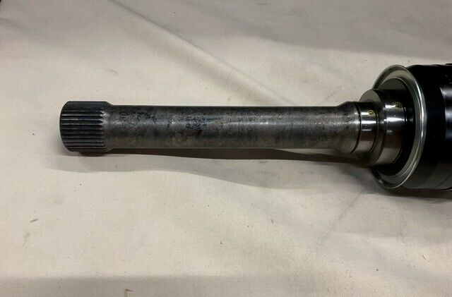 (1EA) UTILITY TRUCK 12607939 SHAFT AXLE AUTOMOTIVE EBJ133MBD06D 2520-01-676-3585
